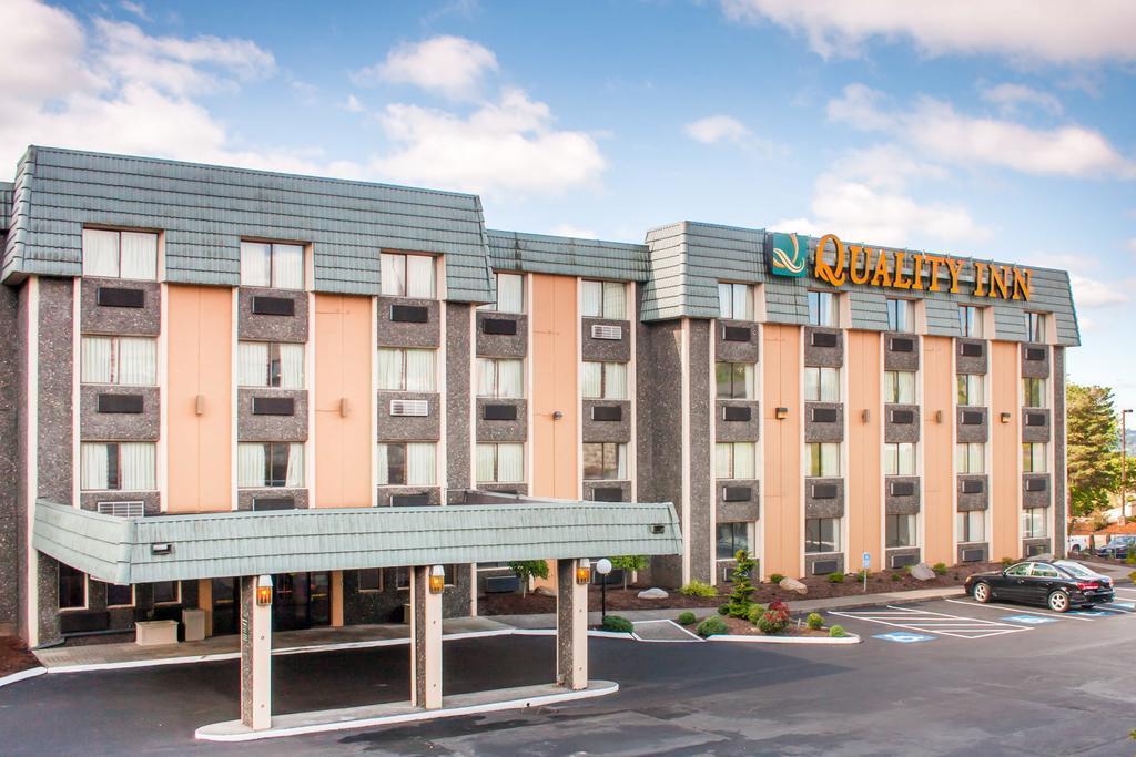 Quality Inn Tigard Portland Southwest Dış mekan fotoğraf